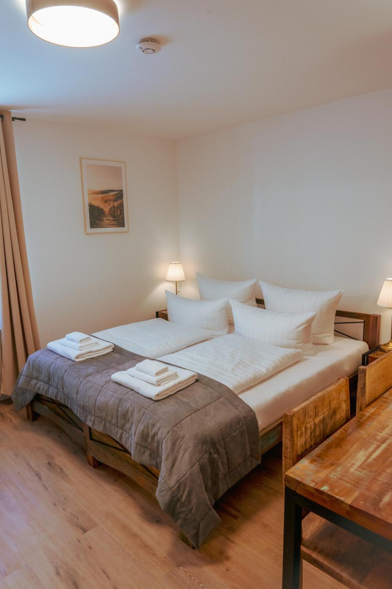 Landhotel Engel & Kreuz 가게나우 외부 사진